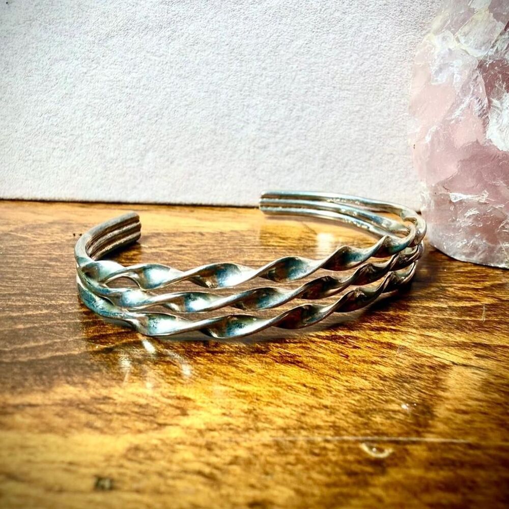 Unbranded Women's Silver and Gold Jewellery